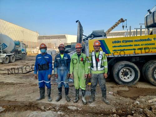 Concrete pump team